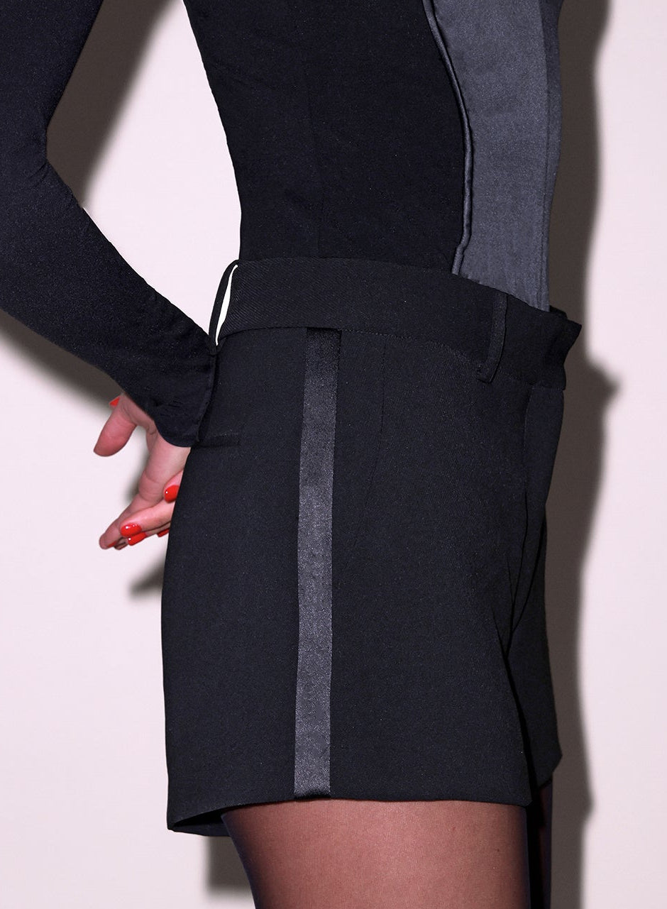 Black Tuxedo Short - Fleur du Mal