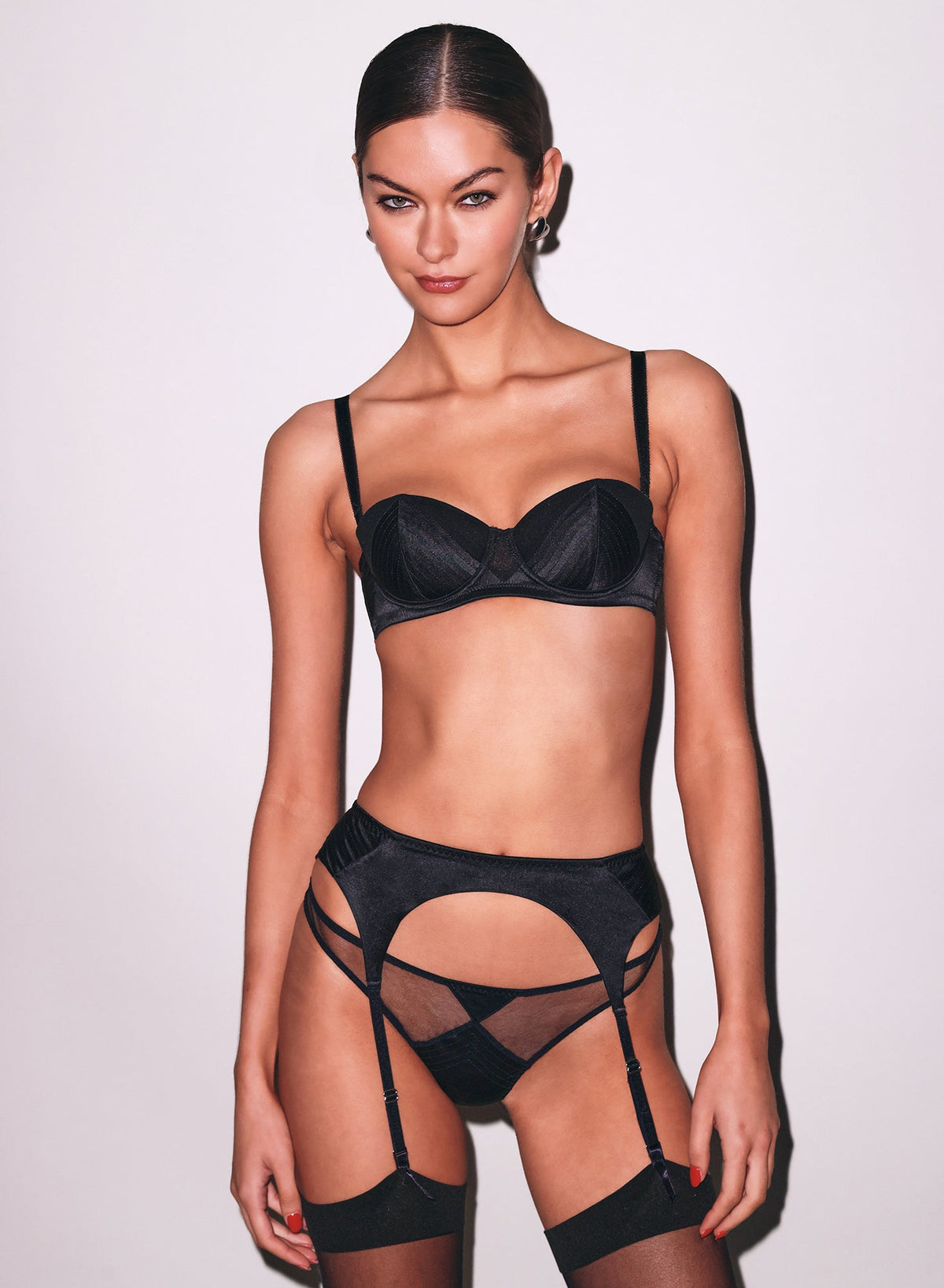 Black Top Stitch Convertible Bra - Fleur du Mal
