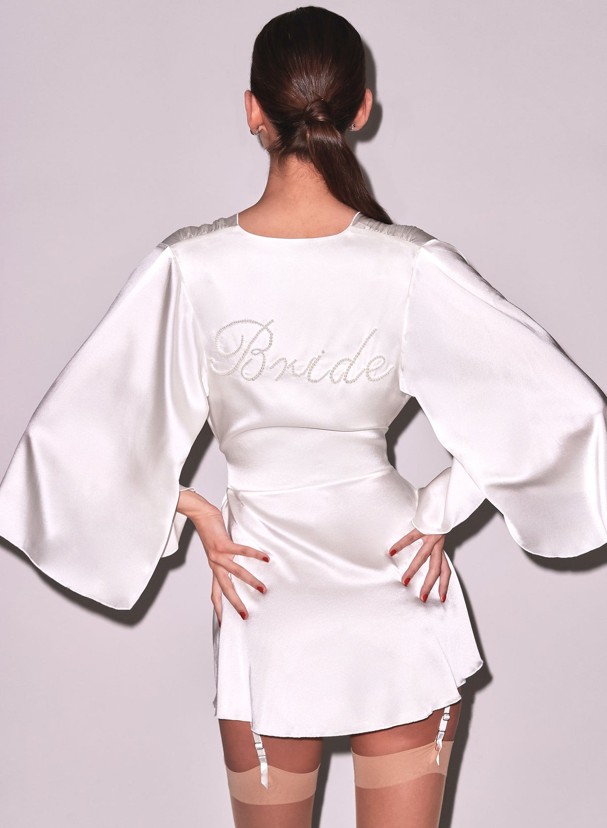 Ivory Bride Embroidered Angel Sleeve Robe - Fleur du Mal