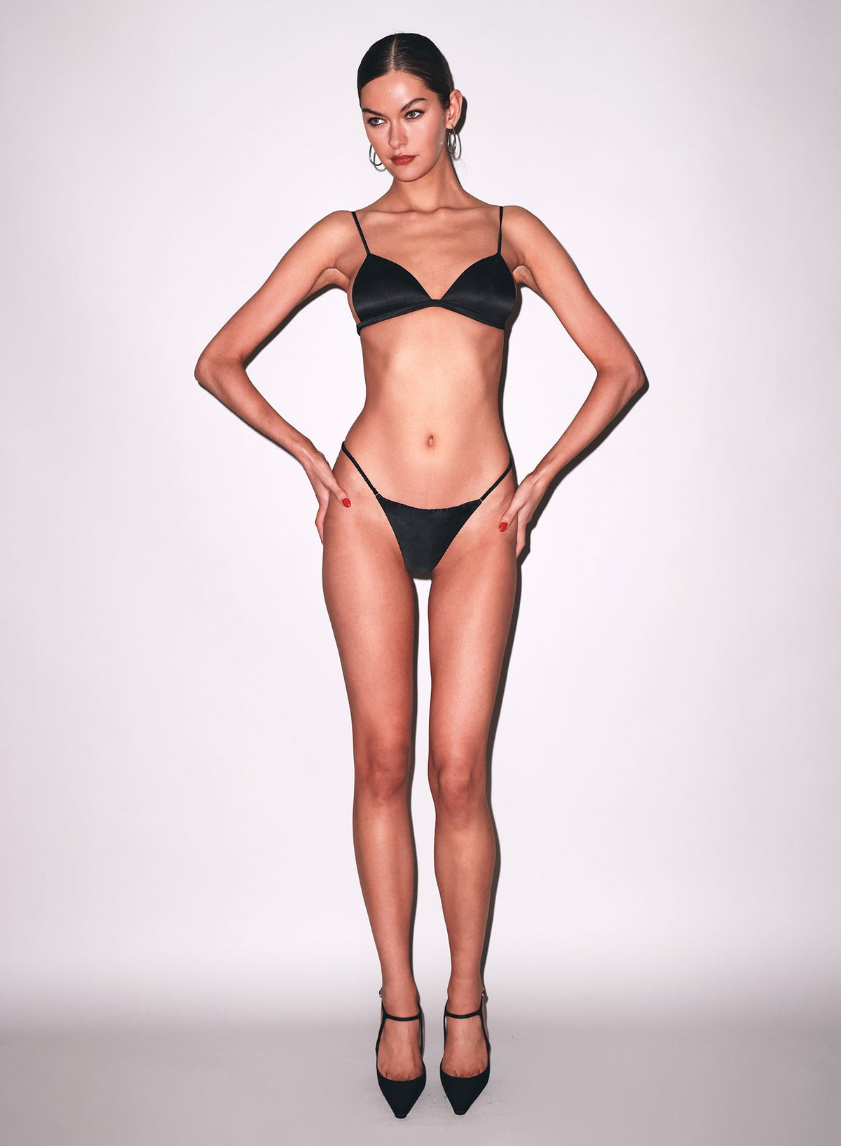 Black Crystal Luxe V String - Fleur du Mal