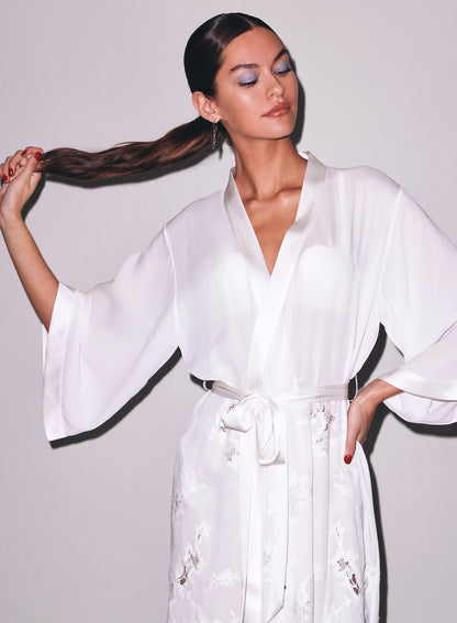 Ivory Mia Lace Long Robe - Fleur du Mal